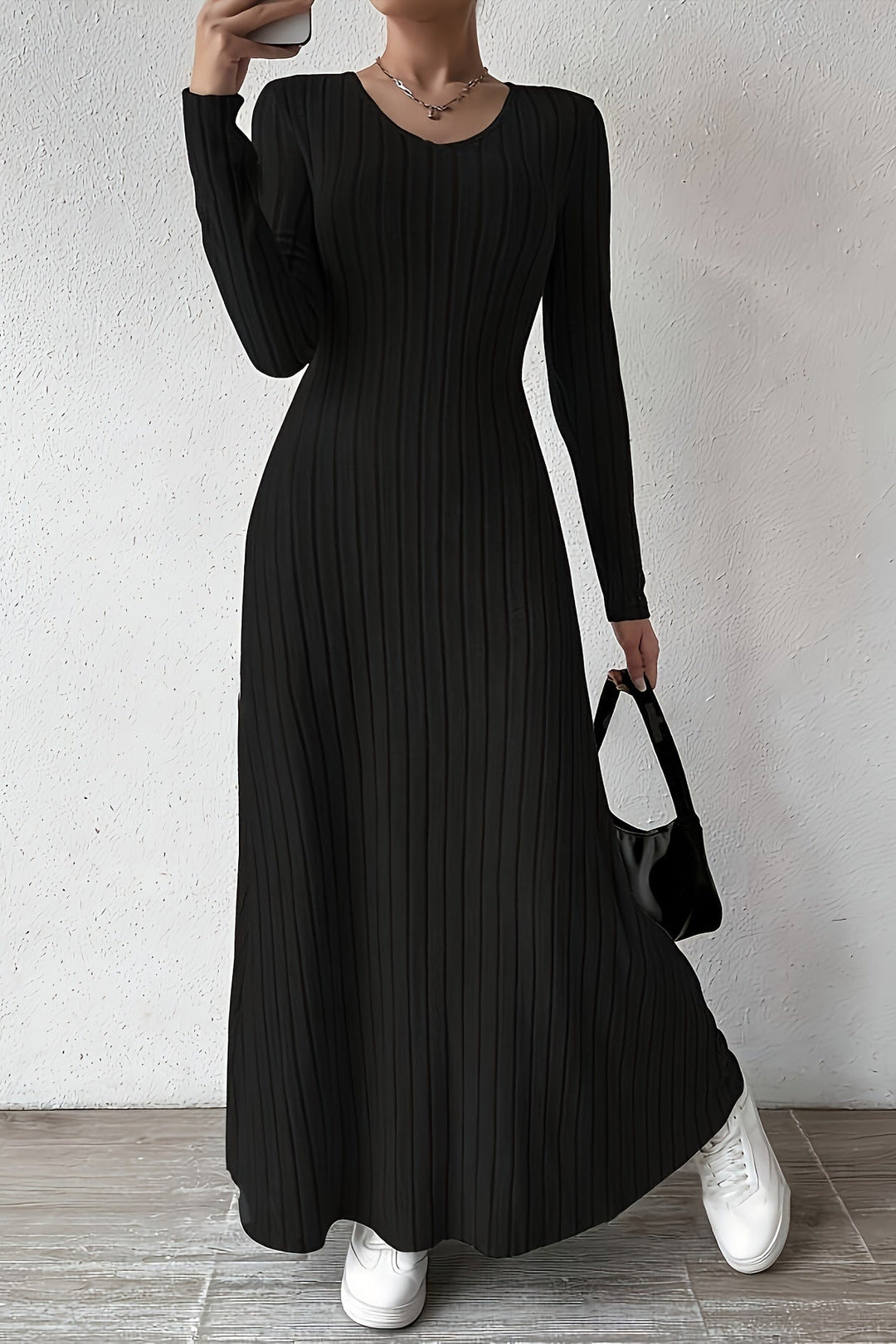 V Neck Maxi Dress with Long Sleeves and A Line Design for Fall