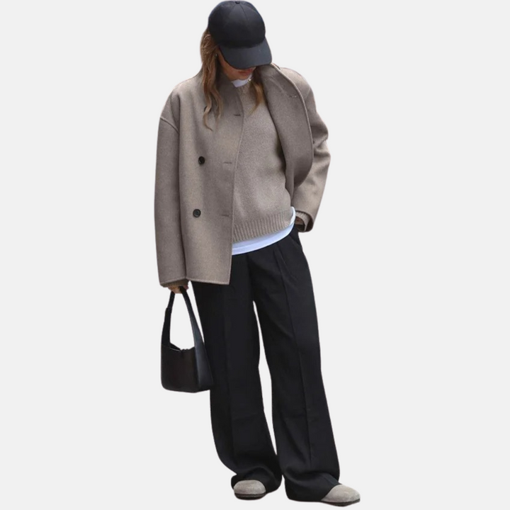 Coat detail - Elma Boutique