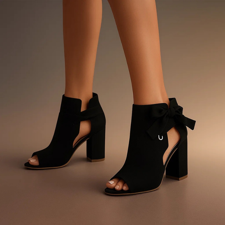 Black sandals - Elma Boutique