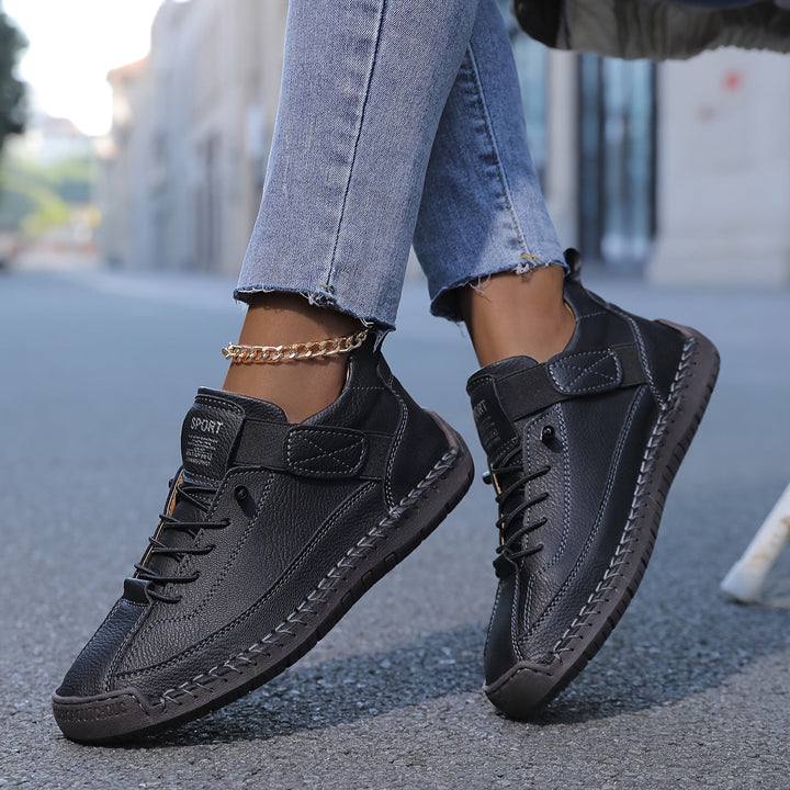 Black sneakers - Elma Boutique