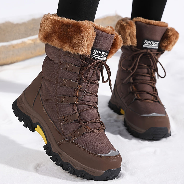 Winter boots detail - Elma Boutique
