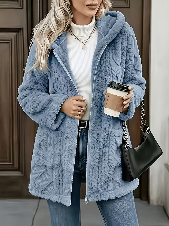 Coat detail - Elma Boutique