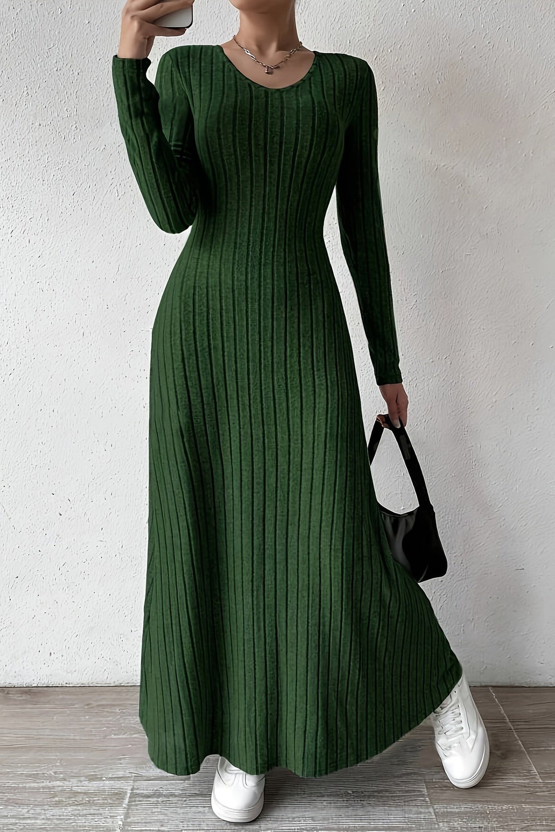 V Neck Maxi Dress with Long Sleeves and A Line Design for Fall