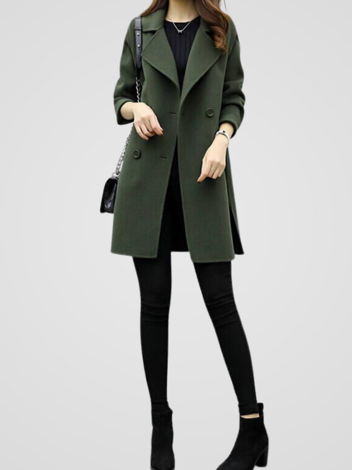 Coat detail - Elma Boutique