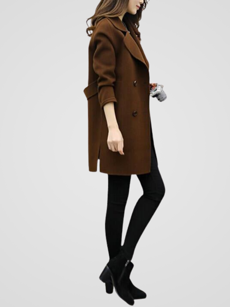 Coat detail - Elma Boutique