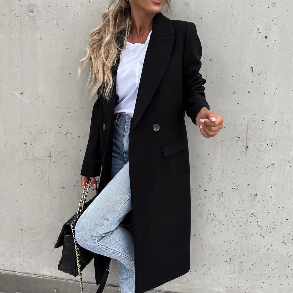Coat detail - Elma Boutique