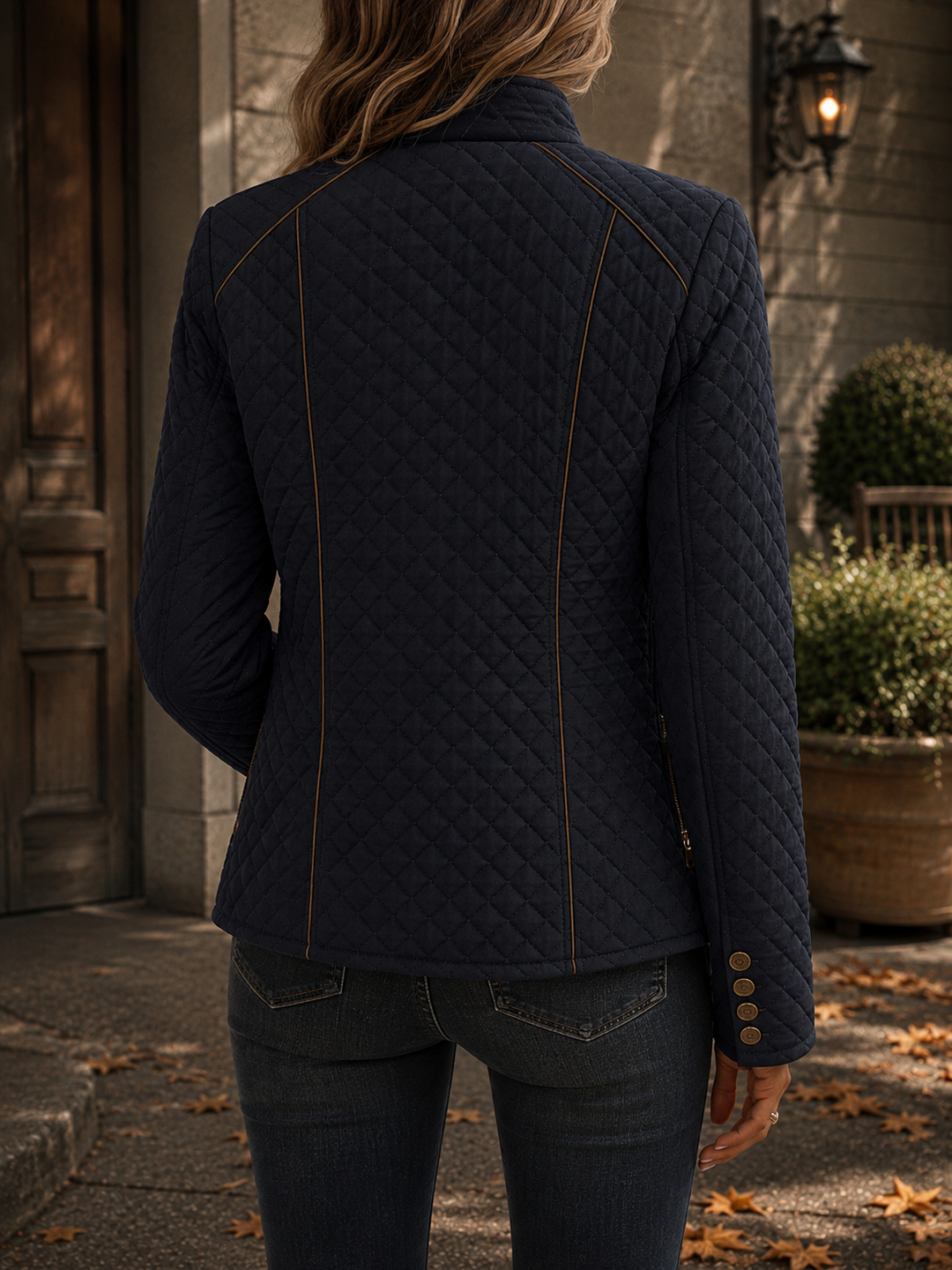 Quilted jacket detail - Elma Boutique