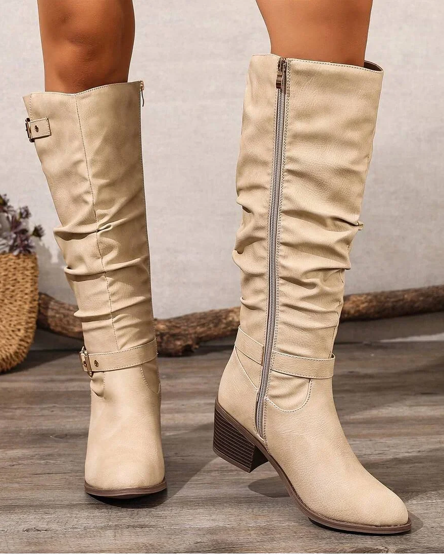 Knee high boots detail - Elma Boutique