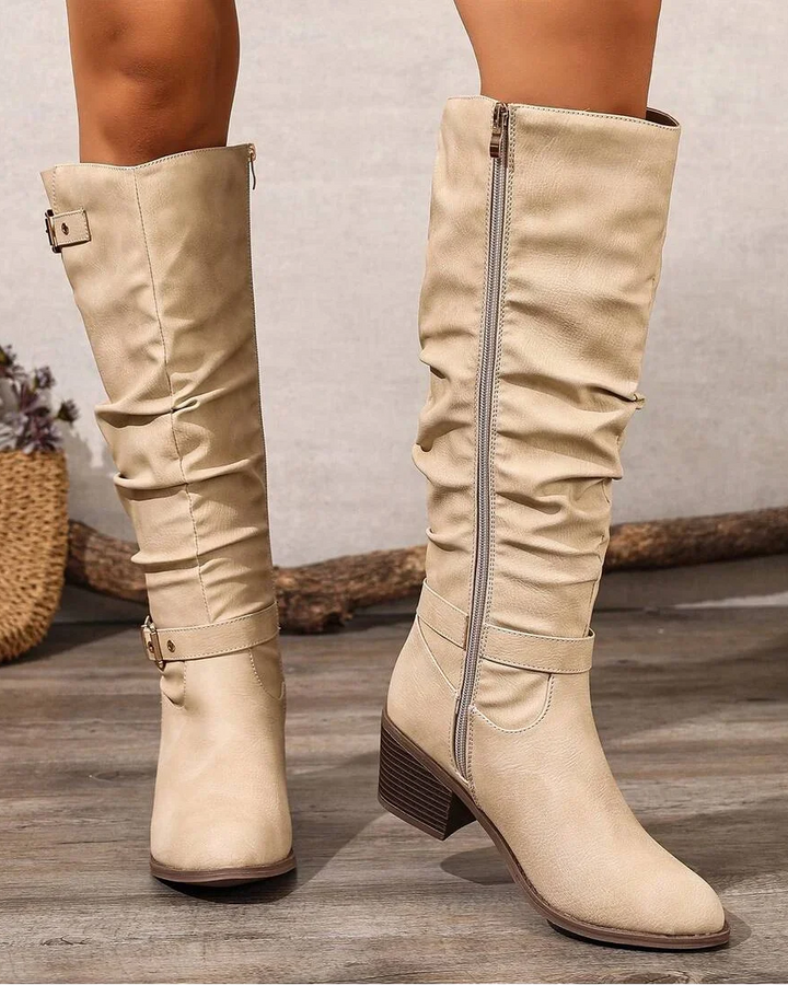 Knee high boots detail - Elma Boutique