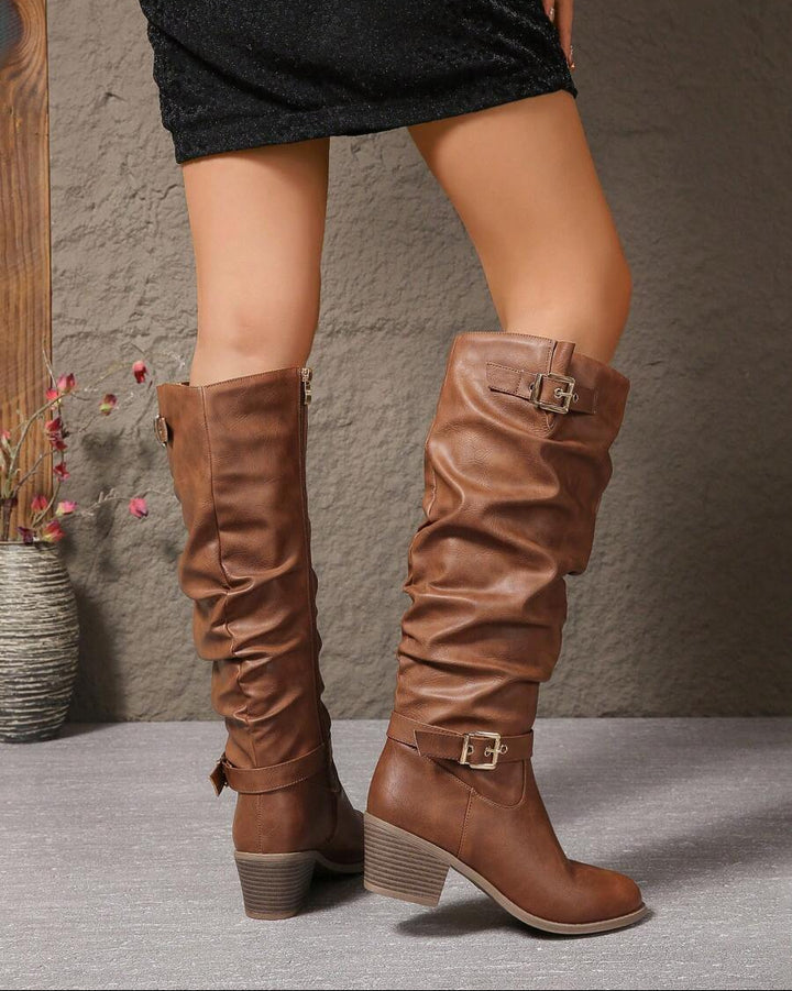 Knee high boots detail - Elma Boutique