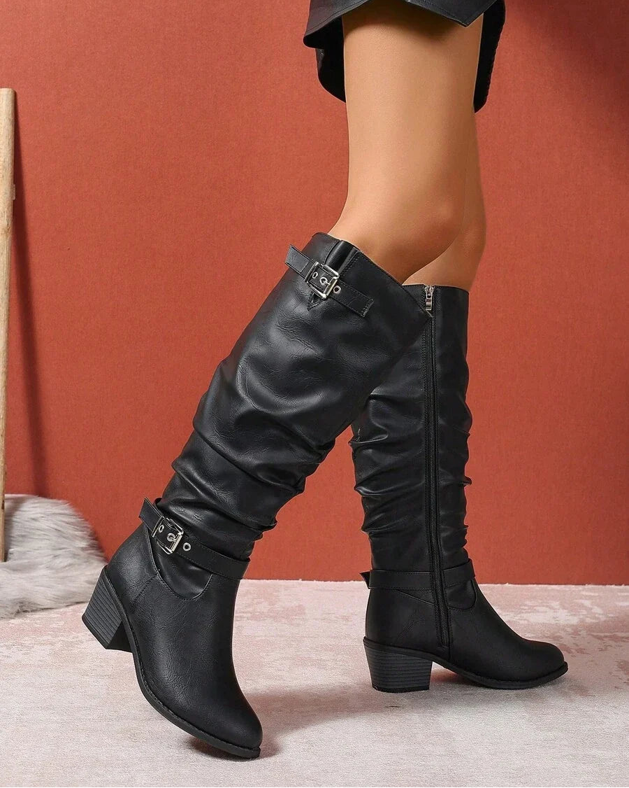Knee high boots detail - Elma Boutique