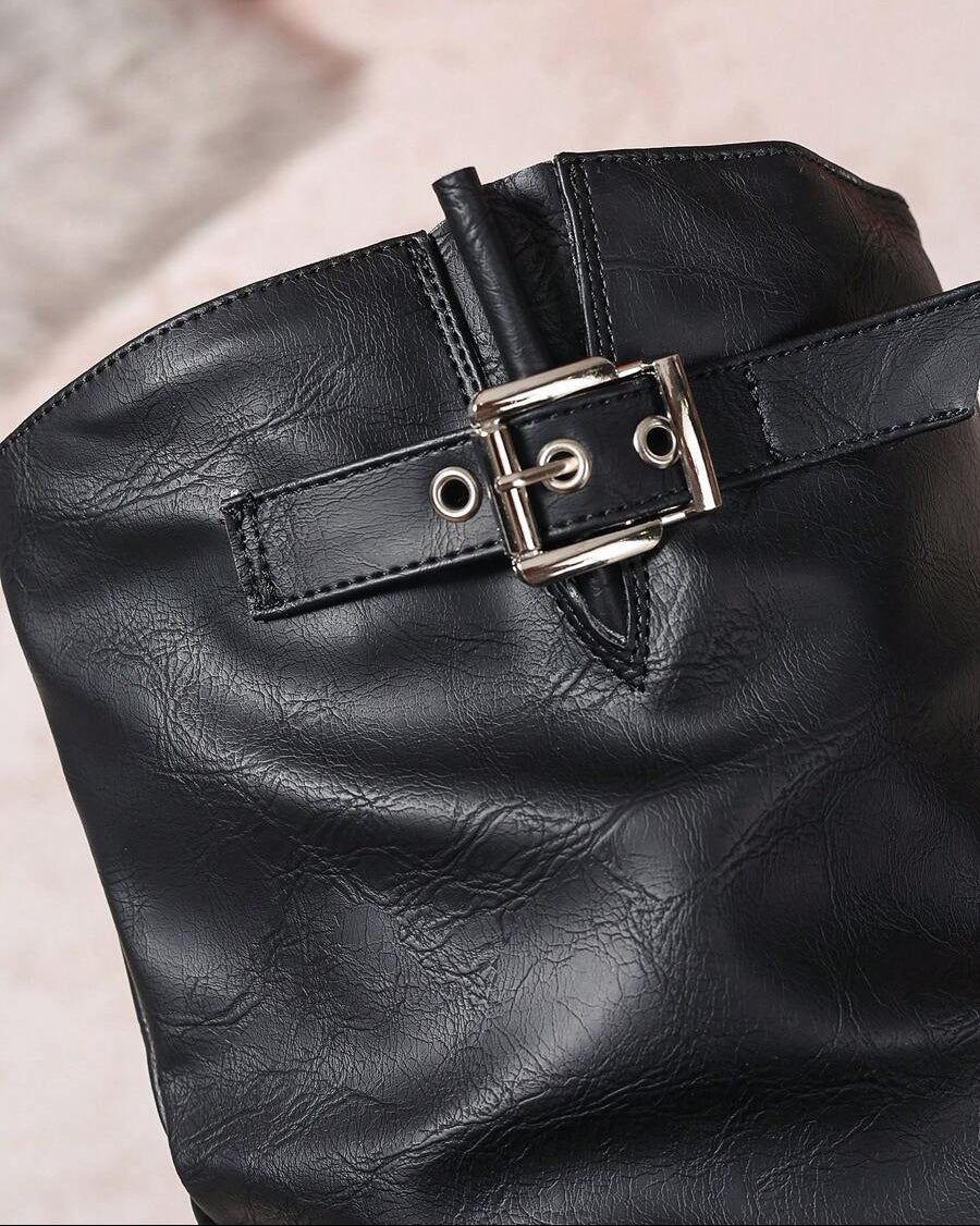 Knee high boots detail - Elma Boutique