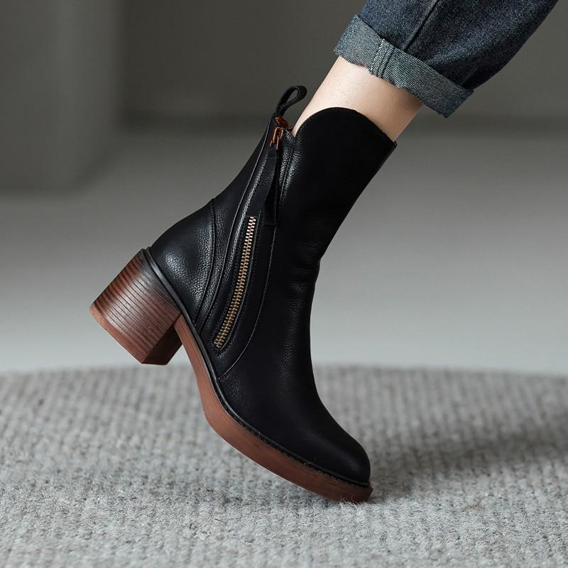 Ankle boots detail - Elma Boutique