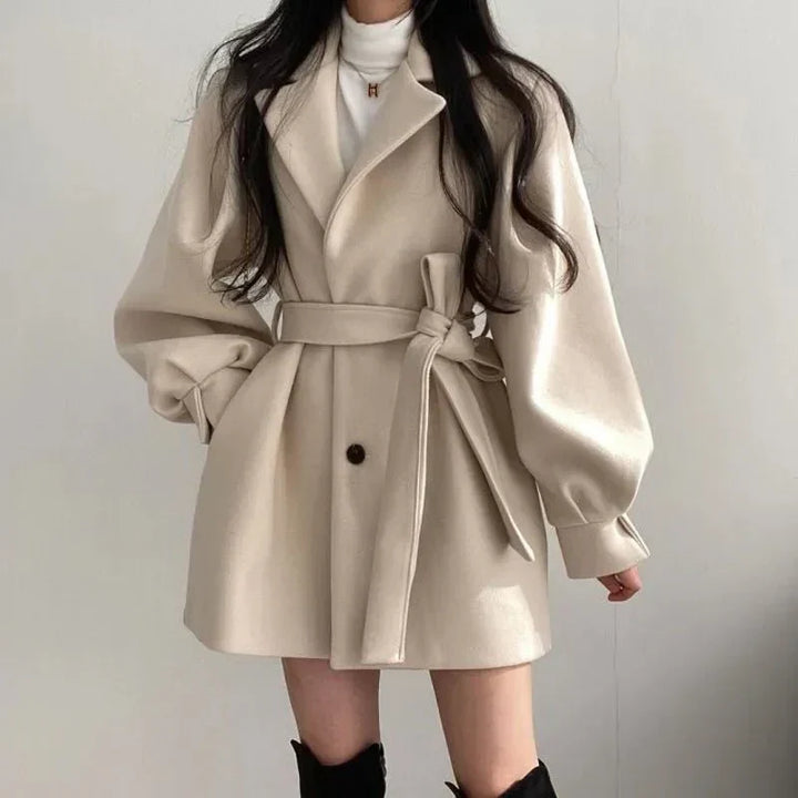 White coat - Elma Boutique