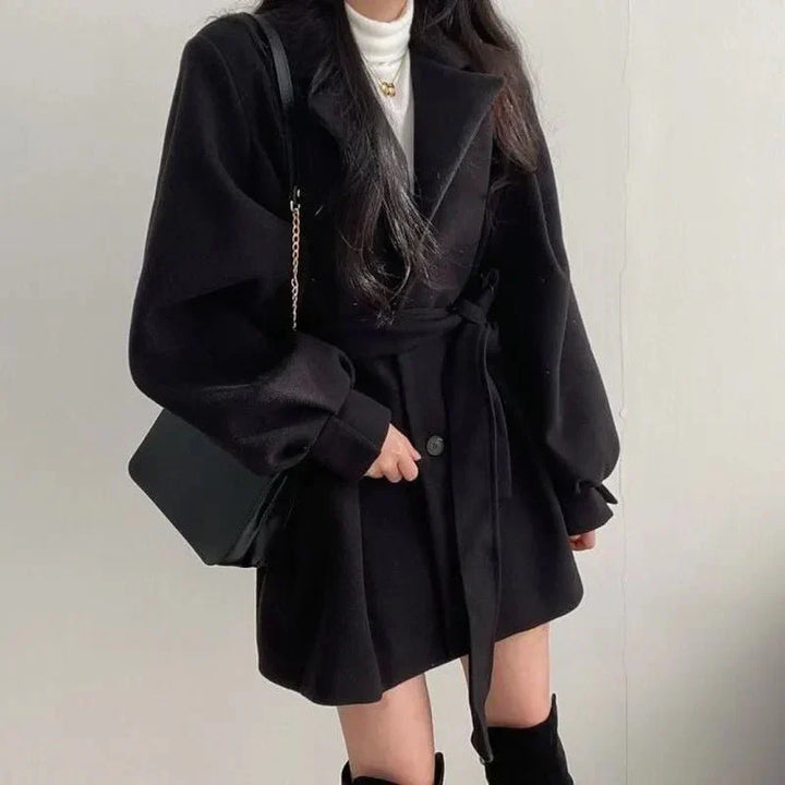 Coat detail - Elma Boutique