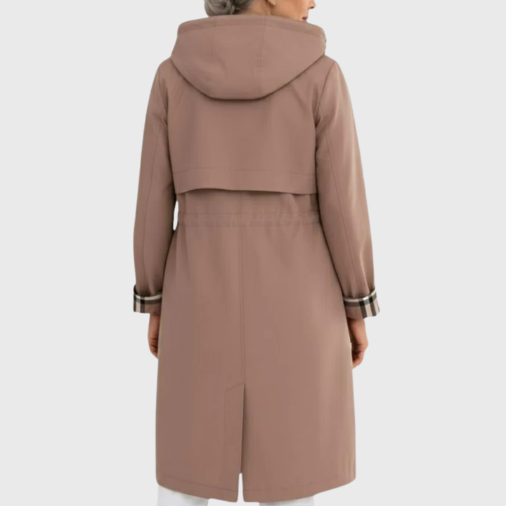 Trench coat detail - Elma Boutique