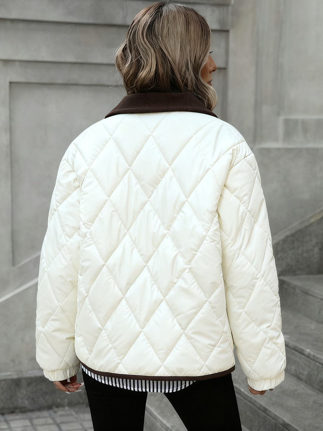 Quilted jacket detail - Elma Boutique
