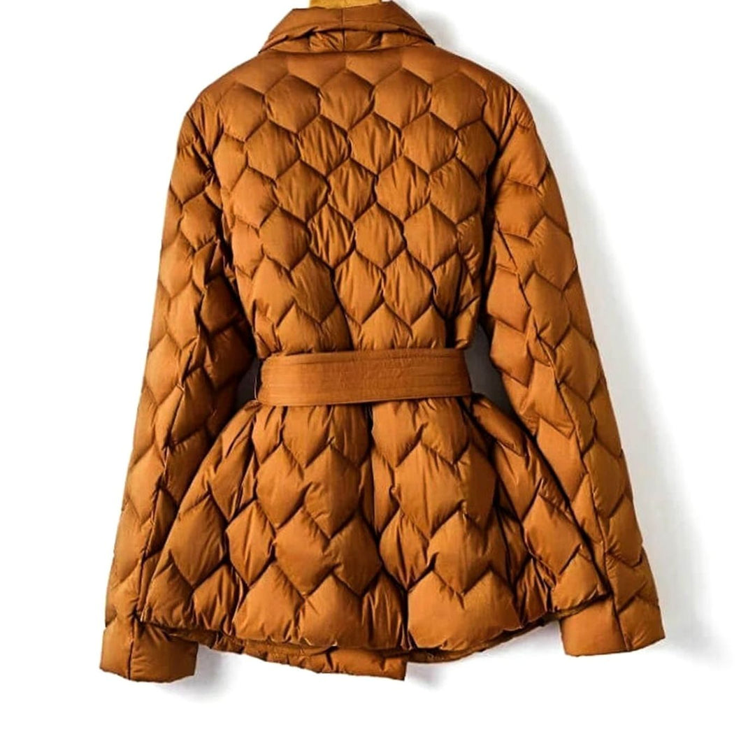 Puffer jacket detail - Elma Boutique