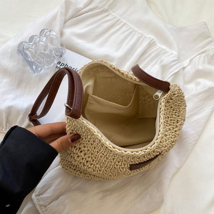 Relaxed Design Shoulder Bag