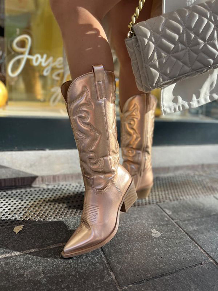 Boots detail - Elma Boutique