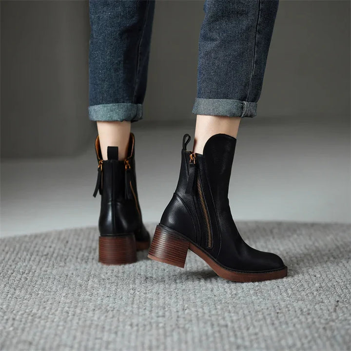 Ankle boots detail - Elma Boutique