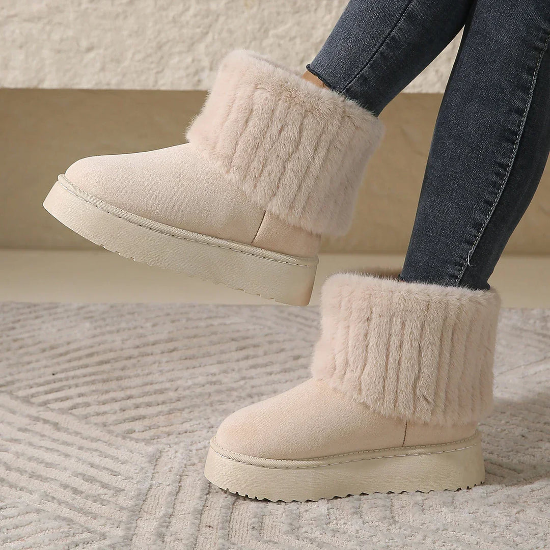 Winter boots detail - Elma Boutique