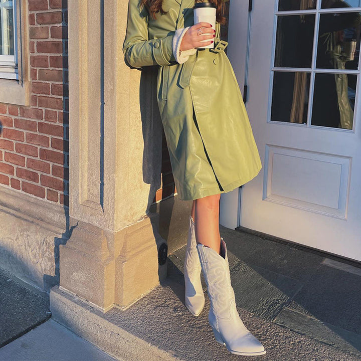 Boots detail - Elma Boutique