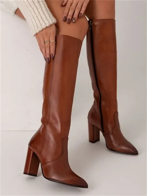 Over the knee boots detail - Elma Boutique