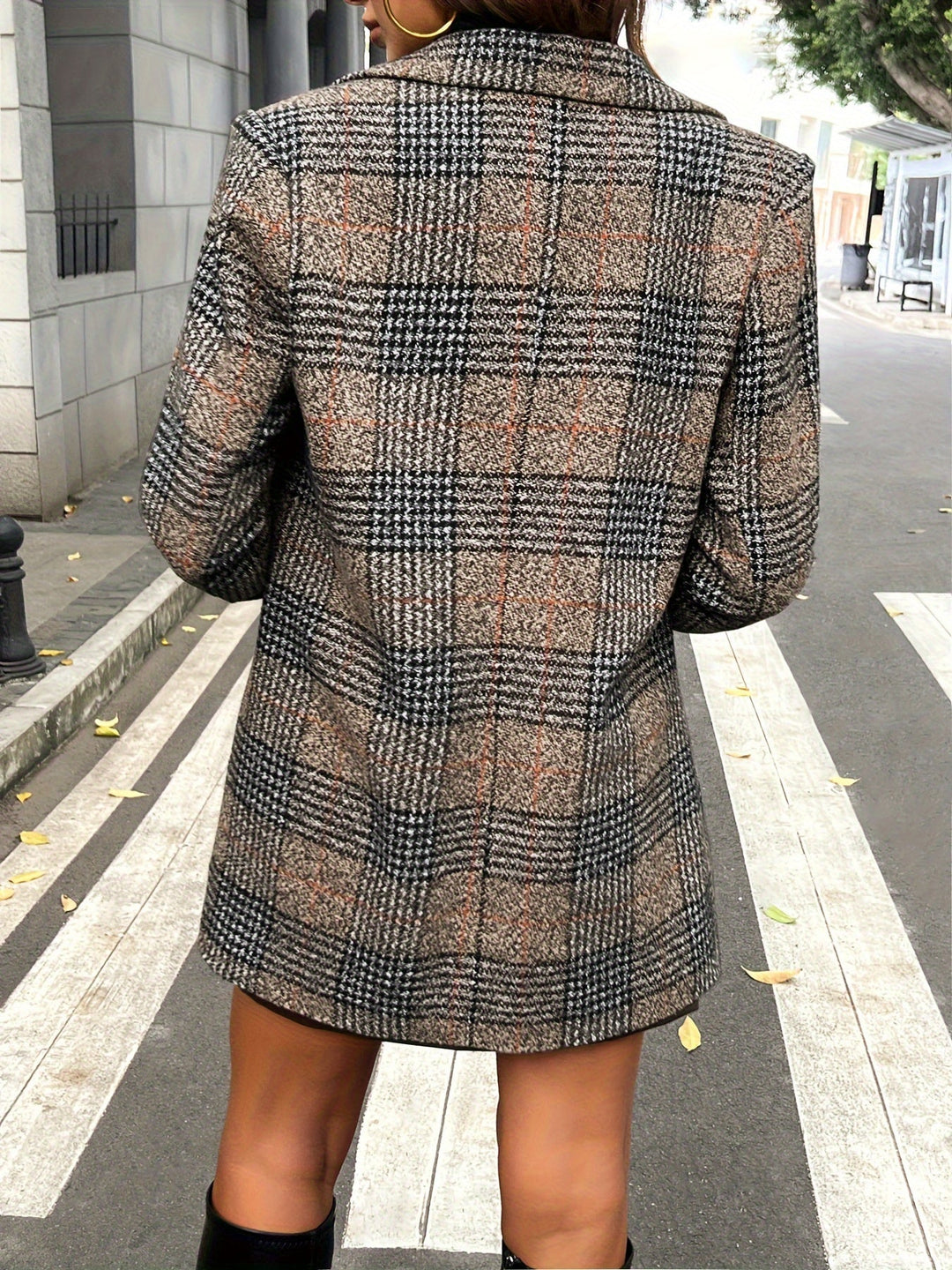 Coat detail - Elma Boutique