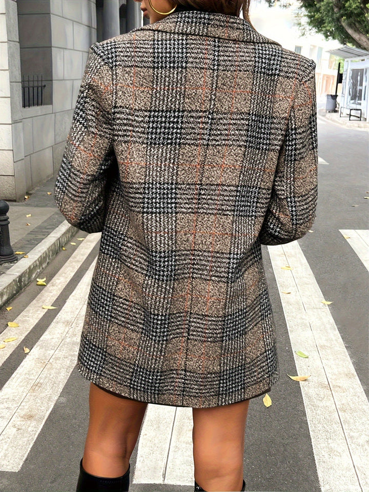 Coat detail - Elma Boutique