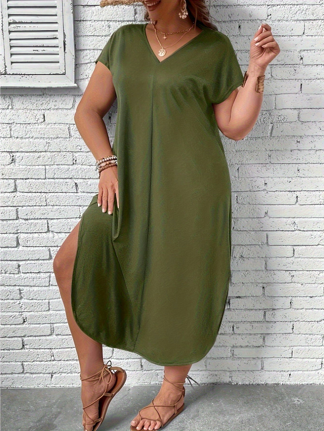 V Neck Plus Size Midi Dress with Short Sleeves for Casual Summer