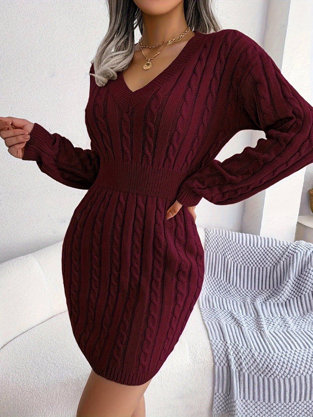 Sweater dress detail - Elma Boutique