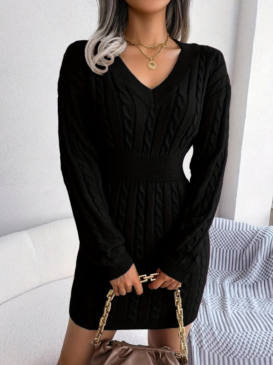 Sweater dress detail - Elma Boutique
