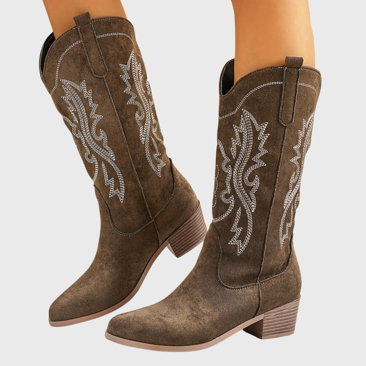 Boots detail - Elma Boutique