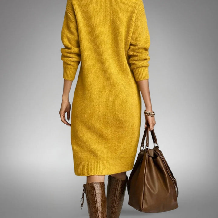 Sweater dress detail - Elma Boutique