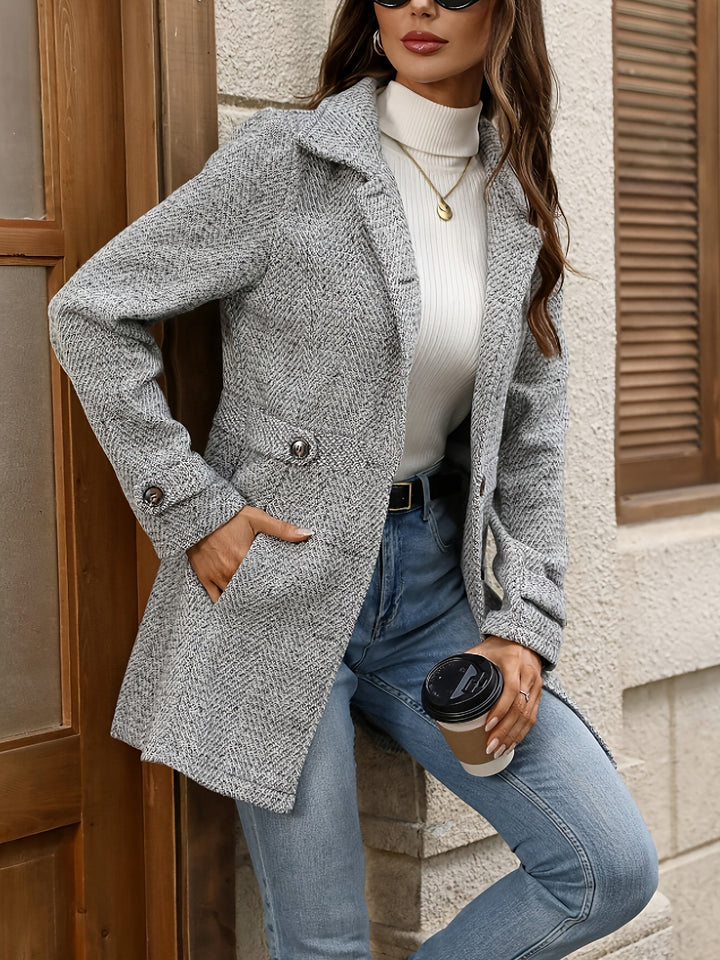 Coat detail - Elma Boutique