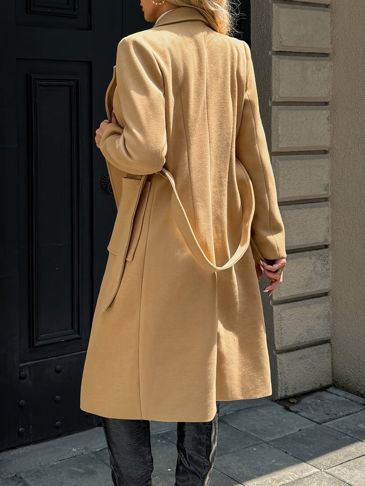 Coat detail - Elma Boutique