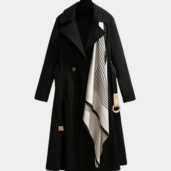 Trench coat detail - Elma Boutique
