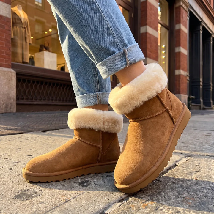 Boots detail - Elma Boutique