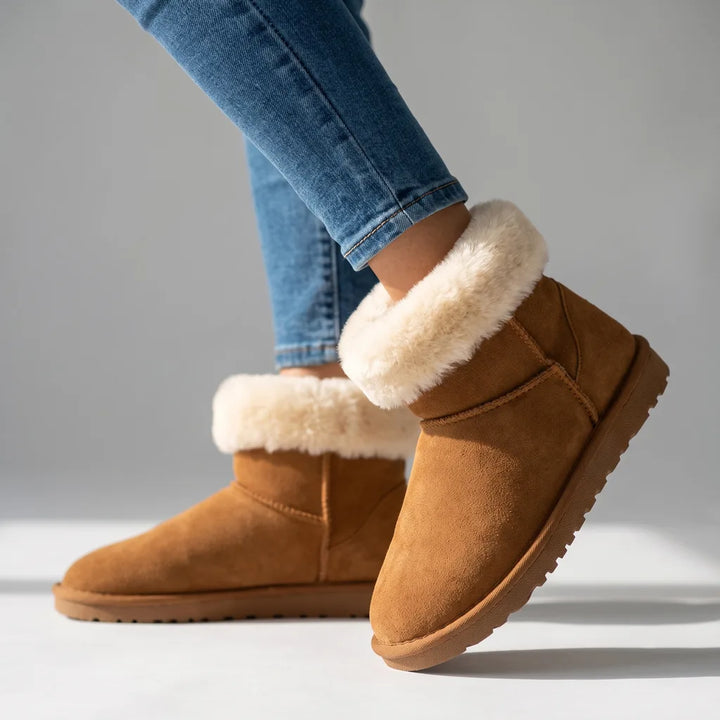 Boots detail - Elma Boutique