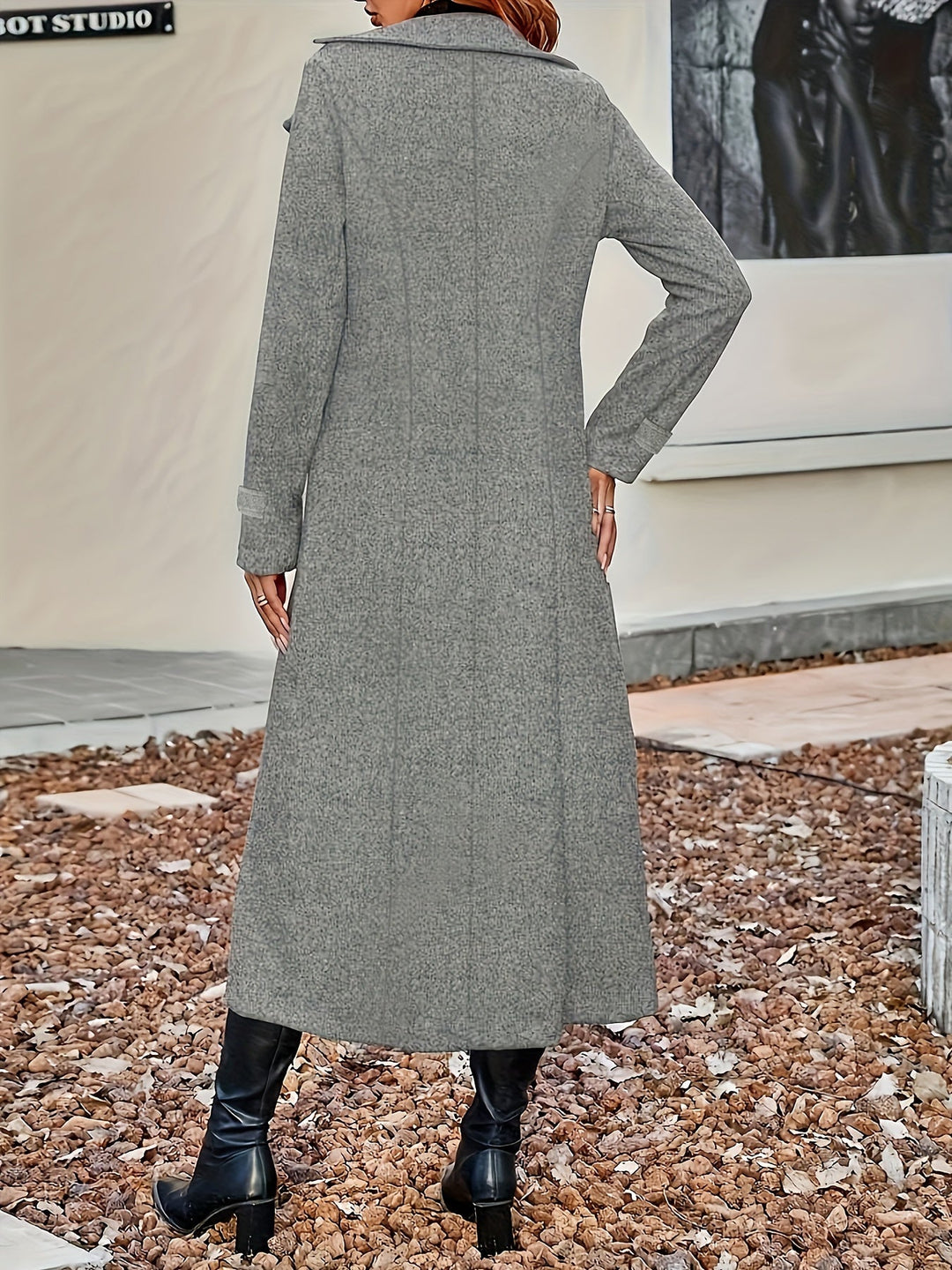 Coat detail - Elma Boutique