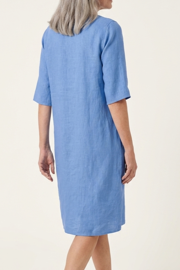 Round Neck Plus Size Midi Dress with Pockets and Half Sleeves for Summer