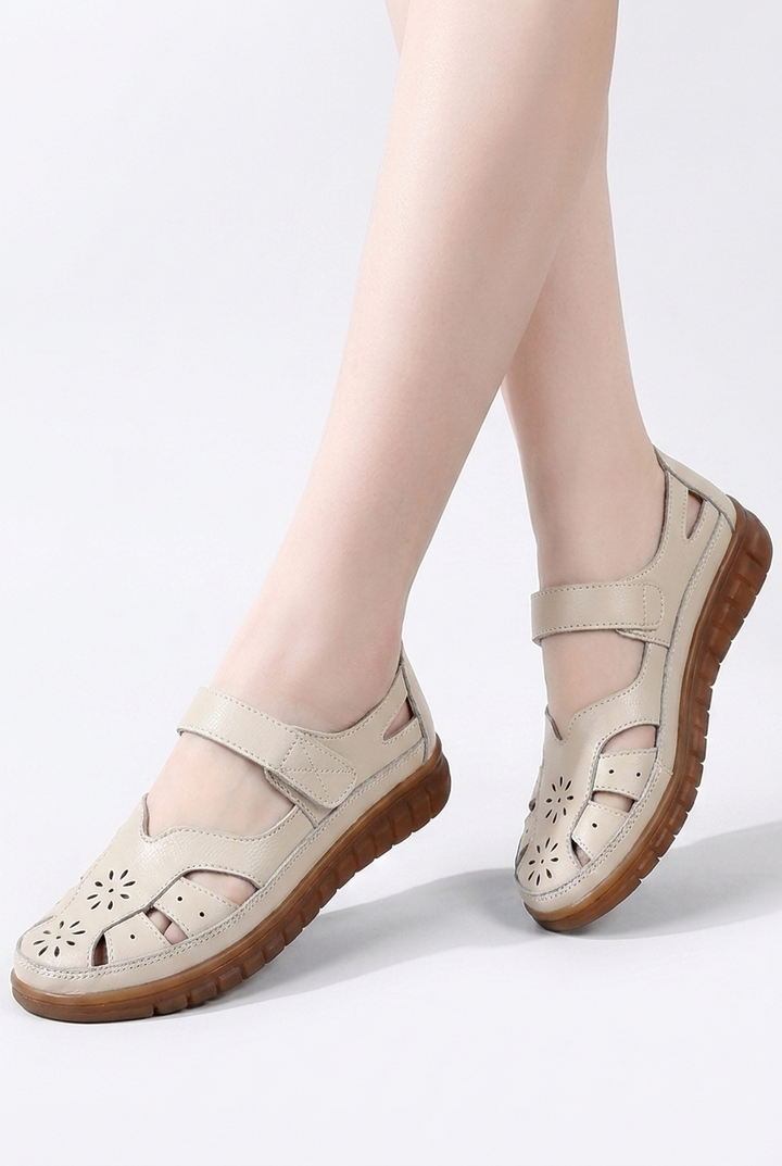 Greta - Orthopedic Leather Clogs