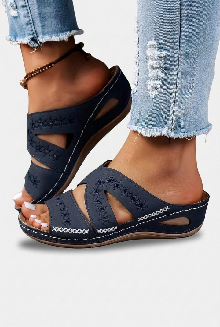 Luna - Platform Flip Flops
