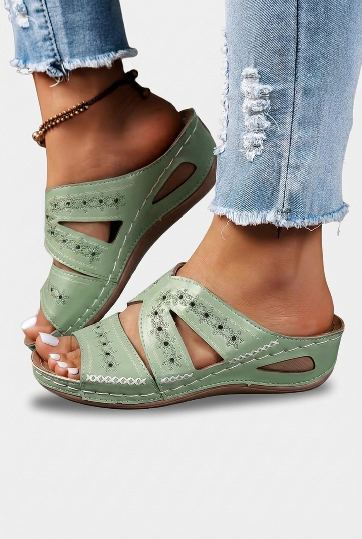 Luna - Platform Flip Flops