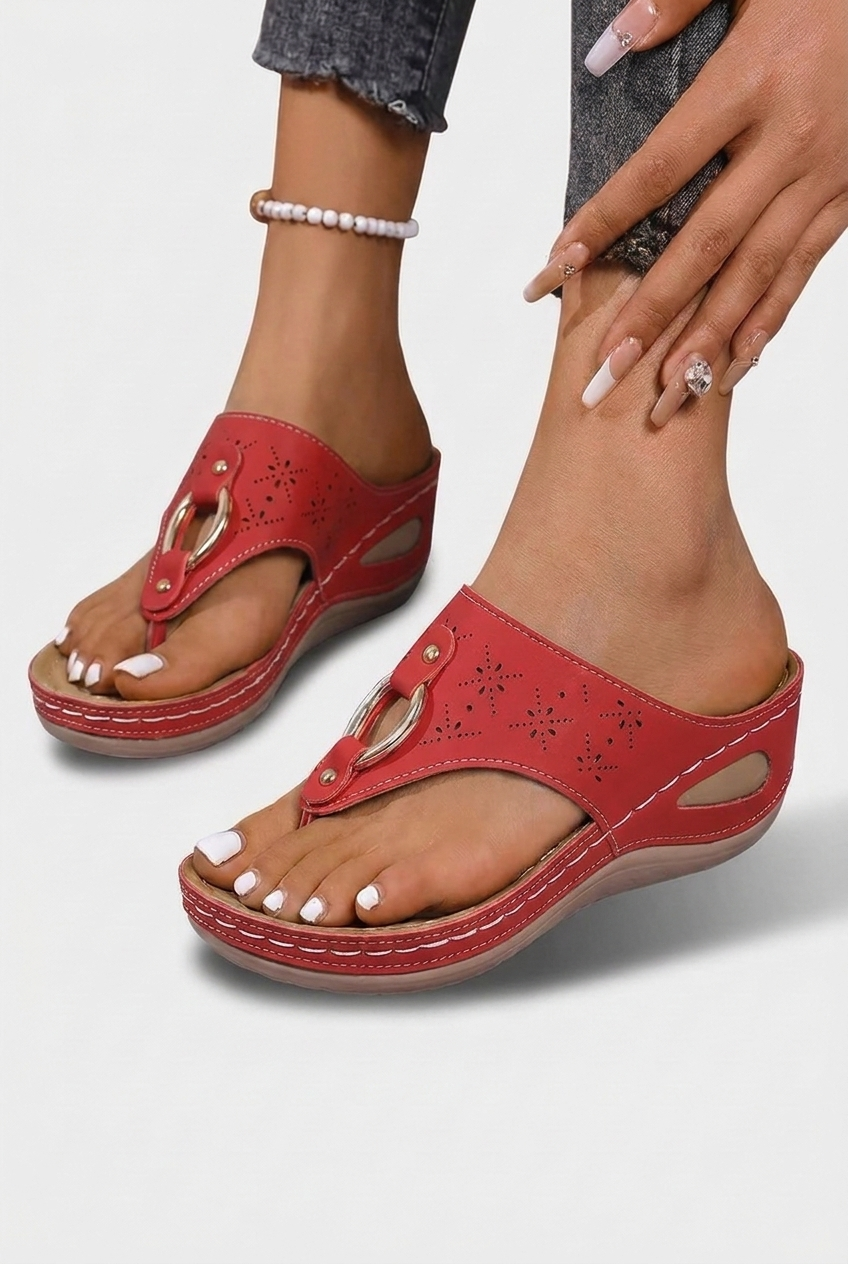 Bria - Buckle Toe Post Slides
