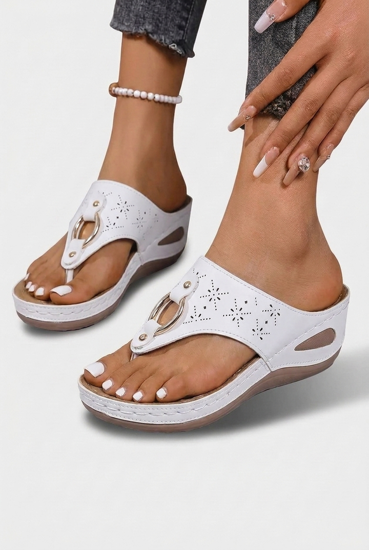 Bria - Buckle Toe Post Slides