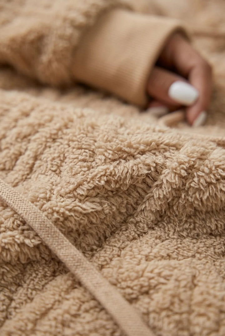 Romy - Plus Size Fuzzy Pullover