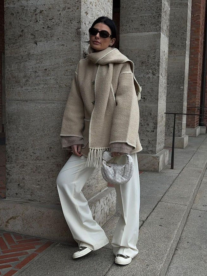 Coat detail - Elma Boutique