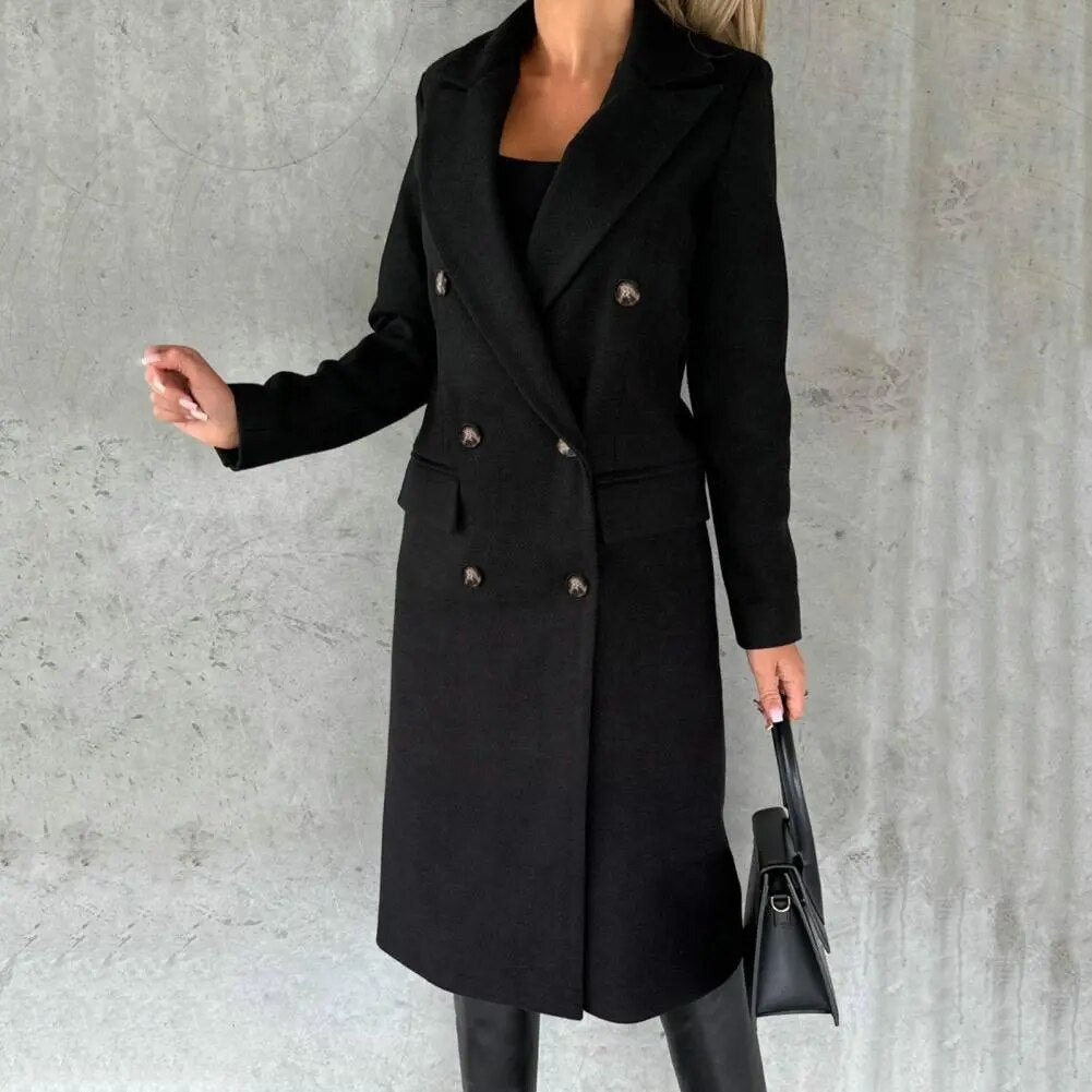 Coat detail - Elma Boutique